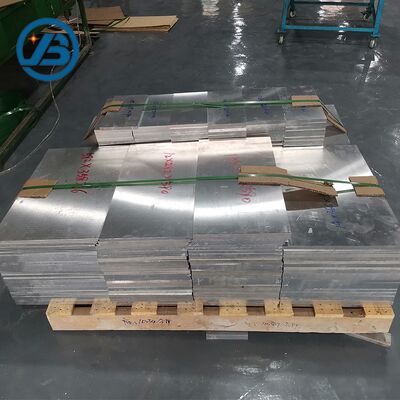 Placa de aleación de magnesio con resistencia a la tracción de 120 MPa, expansión térmica de 25 x 10-6 K y alargamiento del 10 por ciento, adecuada para piezas de automoción